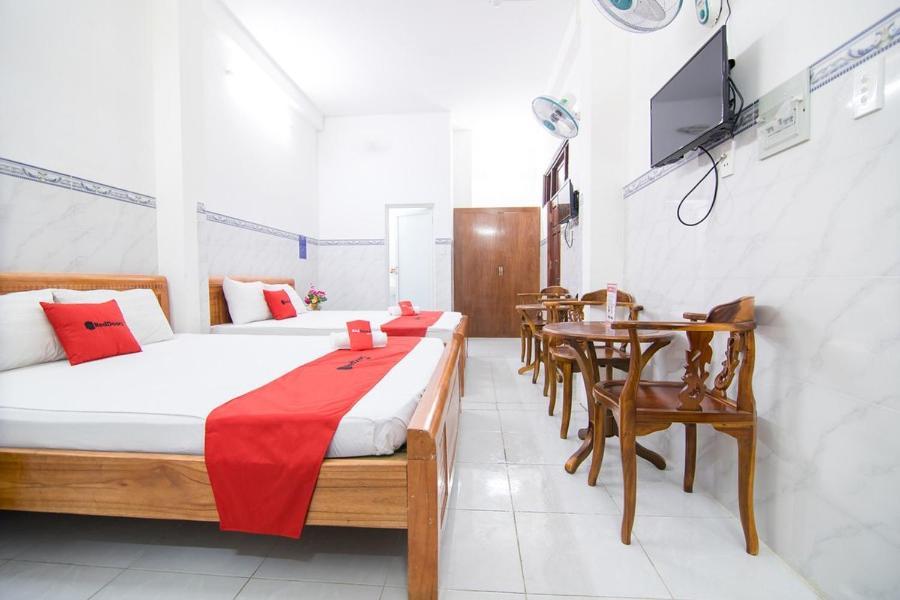 Reddoorz Hoang Tuan Hotel Ho Chi Minh City Bagian luar foto