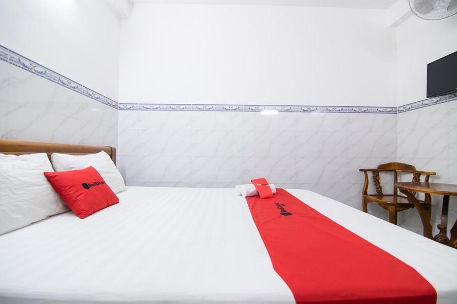 Reddoorz Hoang Tuan Hotel Ho Chi Minh City Bagian luar foto
