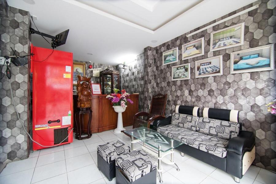 Reddoorz Hoang Tuan Hotel Ho Chi Minh City Bagian luar foto
